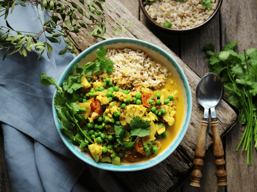 Coconut, Pea & Cauliflower Curry