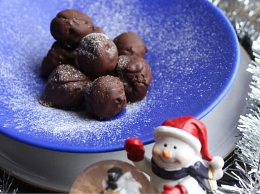Christmas pudding truffles