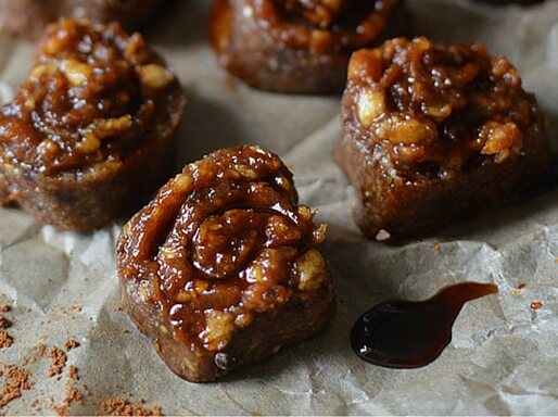Raw Cinnamon Caramel Apple Rolls